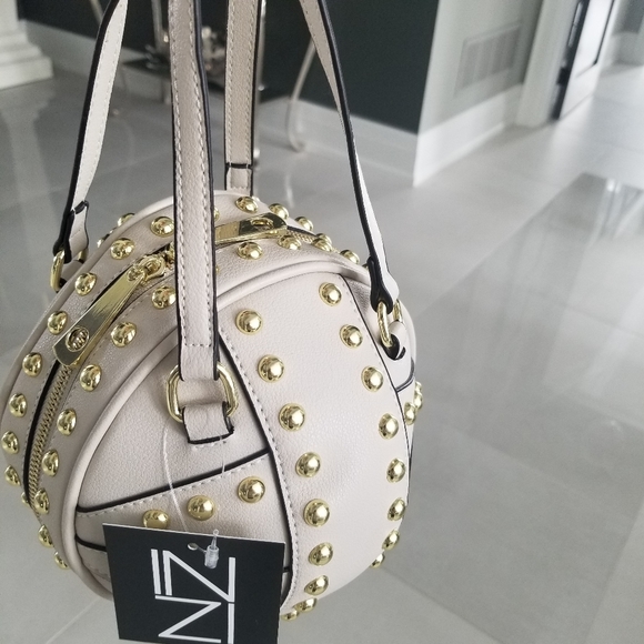 Inzi round bag NWT - Picture 3 of 13